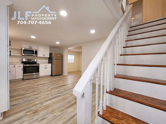 706 N Caldwell St — Photo 9