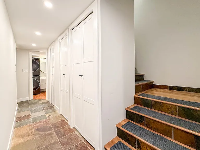 1530 McNair Dr — Photo 6