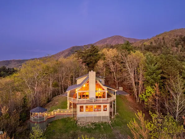 3670 Marian Lake Way, Sevierville, TN 37862