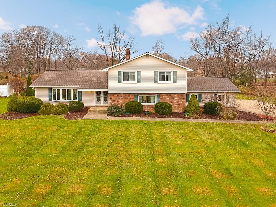 1st image of 6487 Gates Mills Blvd