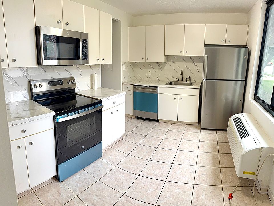 2nd image of 115 Polifly Rd APT Gk