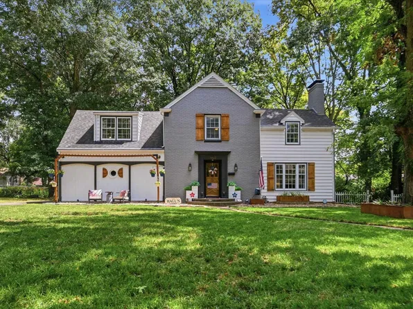 1822 SW Westwood Dr, Topeka, KS 66604