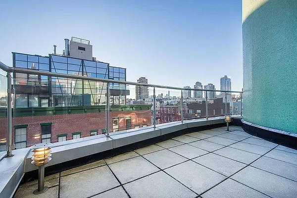 Rented by Brick&Mortar | media 40