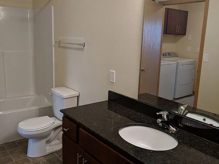 West Lake III Apartments — Photo 77