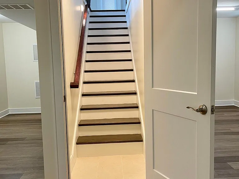 34 Wilson Ave — Photo 10