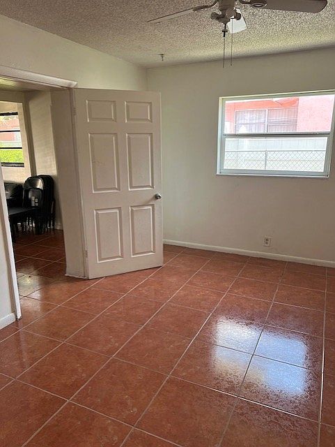 1st image of 7289 Southgate Blvd