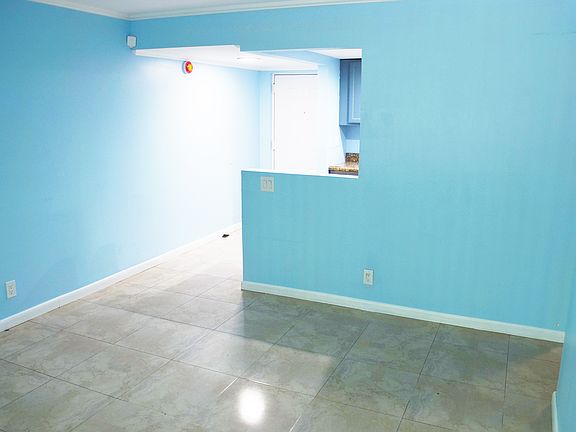 4th image of 1750 N Congress Ave APT 106