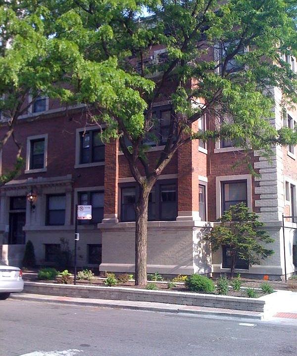 1st image of 755 W Buena Ave #111