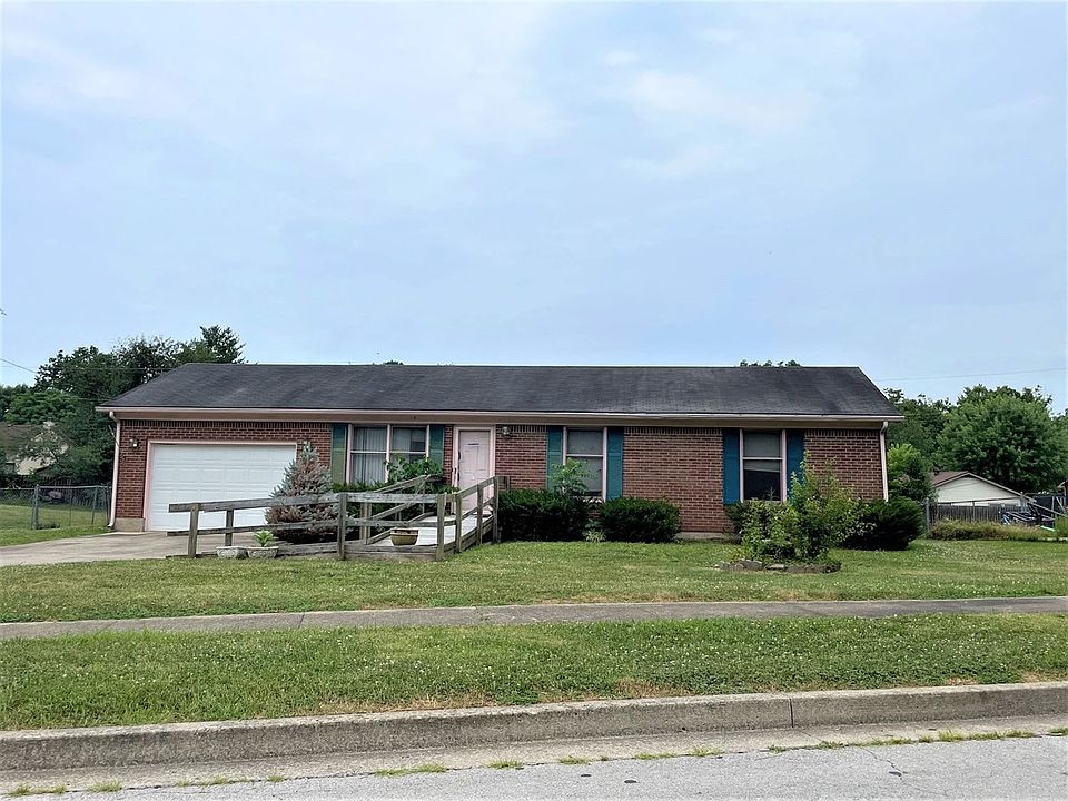 1st image of 302 Windham Hill Ct