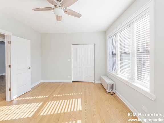 2nd image of 3925 N Keeler Ave #3S