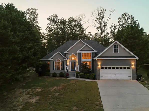 4141 Flagway Dr, Ooltewah, TN 37363