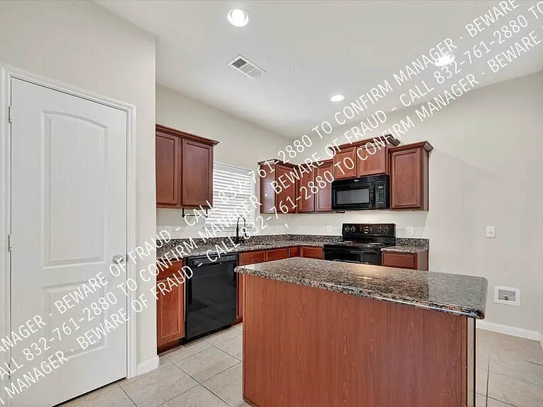 2126 Redbud Dr — Photo 8