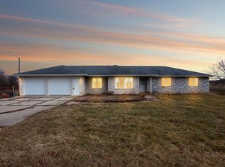 7821 S Durand Rd, Durand, MI 48429