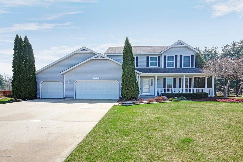 1st image of 10460 Hunters Creek Dr