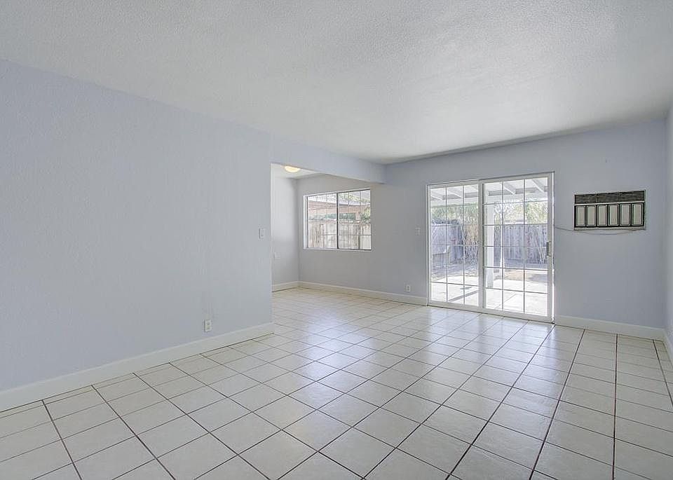 1st image of 1864 Virginia Ave