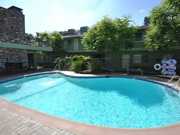 24347 Newhall