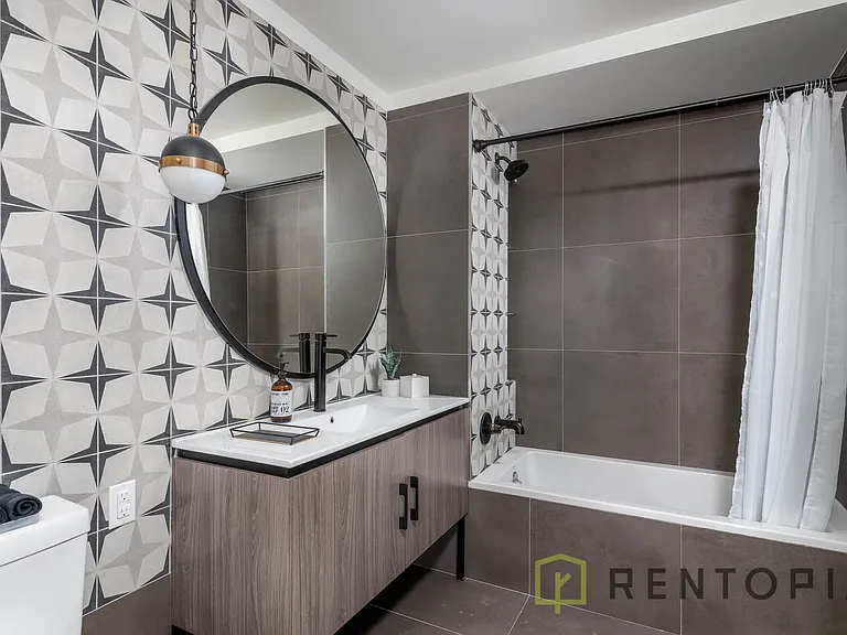 338 Evergreen Ave #105 — Photo 7
