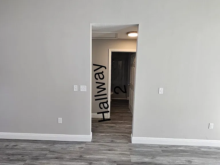 377 NW Redwing Rd — Photo 8