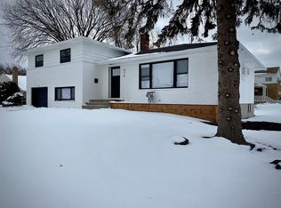 470 Winston Ct, Melrose Park, IL 60160