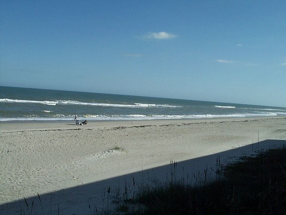 Beach 2 Minutes walking distance
