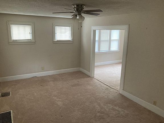 5th image of 6012 Graceland Ave