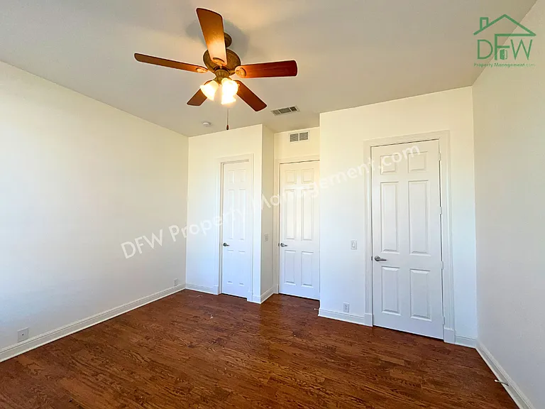 1205 Golden Gate Dr — Photo 31