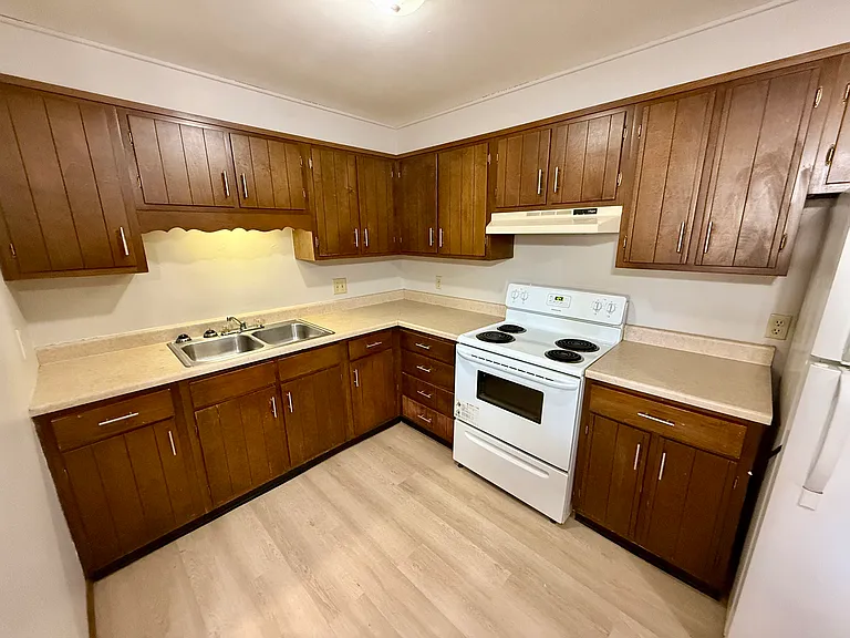 905 W 18th St #103 — Photo 4