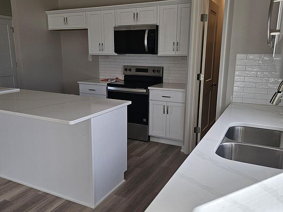 5th image of 836 Santa Clara St