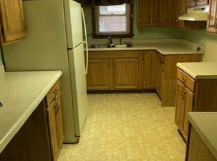 32 Center St, Natrona Heights, PA 15065