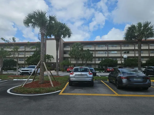 3202 Portofino Point #D3, Coconut Creek, FL 33066