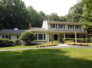 11 Winslow Dr, Martinsville, NJ 08836