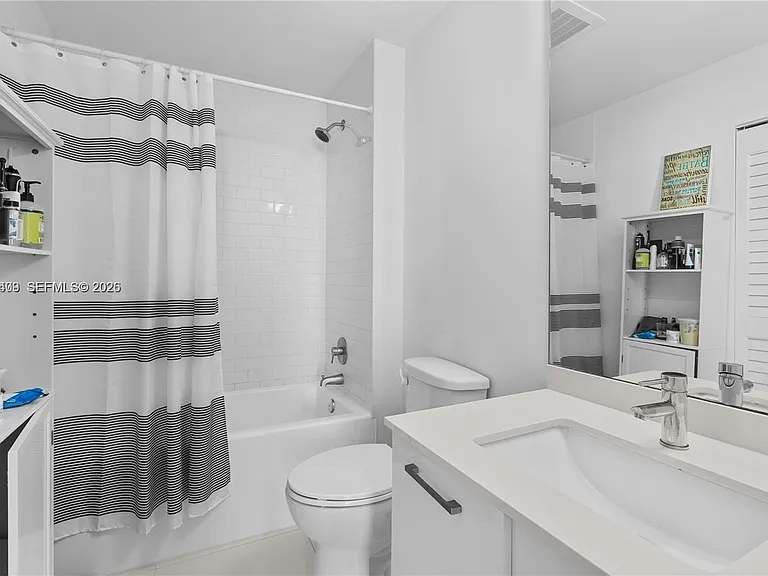 151 SE 1st St #1402 — Photo 8