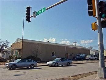 2nd image of 1901 5th St