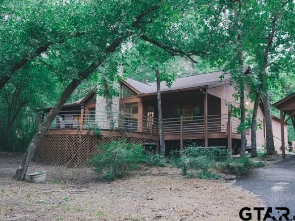 240 W Holly Trl, Holly Lake Ranch, TX 75765