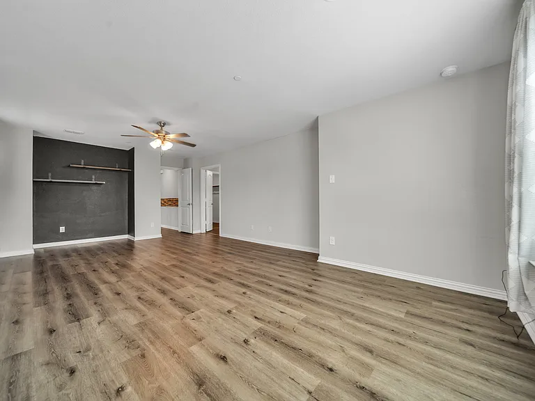 2817 Bellflower Dr — Photo 13
