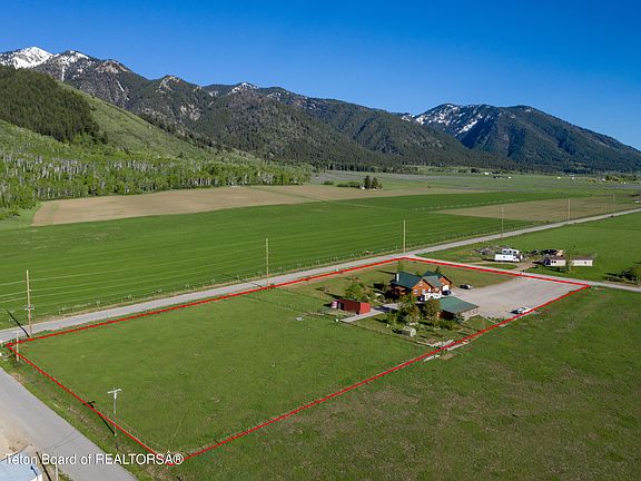 4th image of 28 Corral Canyon Ln