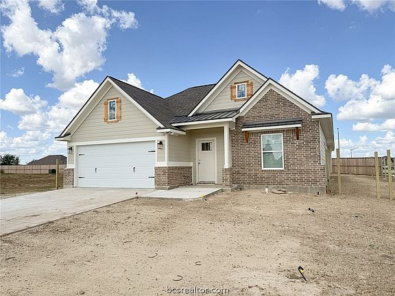2nd image of 3241 Wesley Loop
