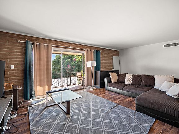 3rd image of 1901 E MISSOURI Avenue #220