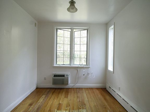 3rd image of 133 N 4th St #1G