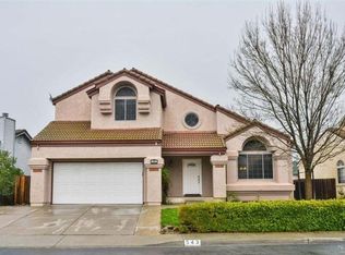 543 Youngsdale Dr, Vacaville, CA
