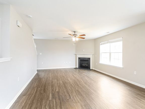 5th image of 2836 Westbury Ct