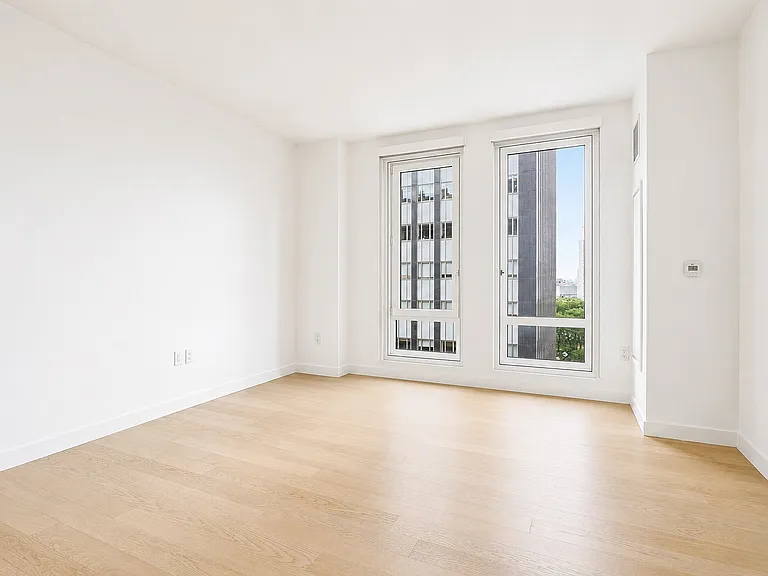 200 Montague St #15E — Photo 3