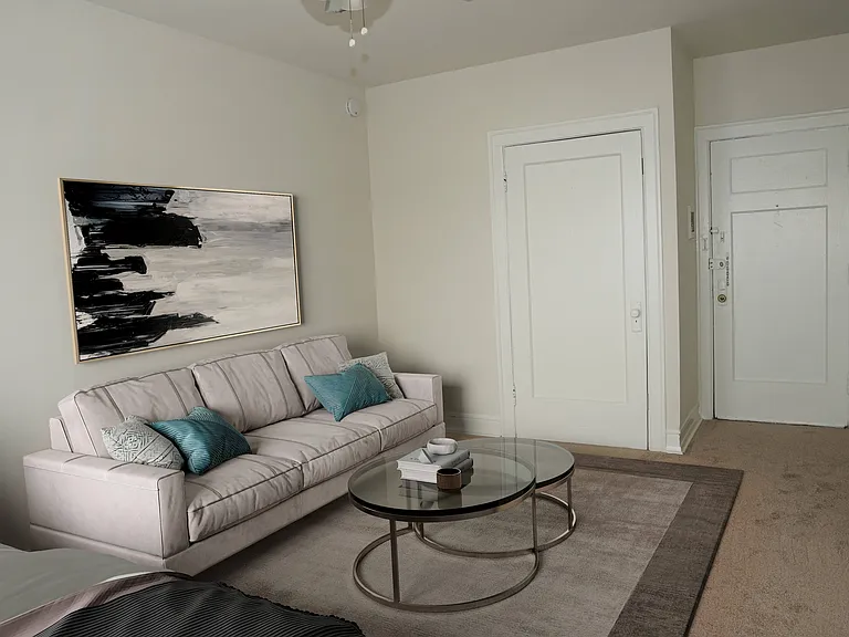 4606 N. Hermitage — Photo 13