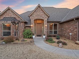 2712 Belmont Dr, Norman, OK 73072