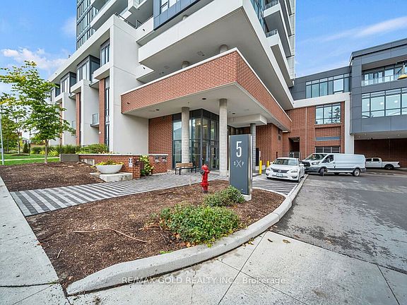 5th image of 5 Wellington St S #1405