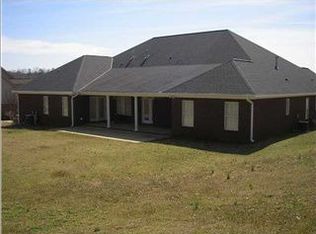 582 High Field Rd, Tuscaloosa, AL 35405