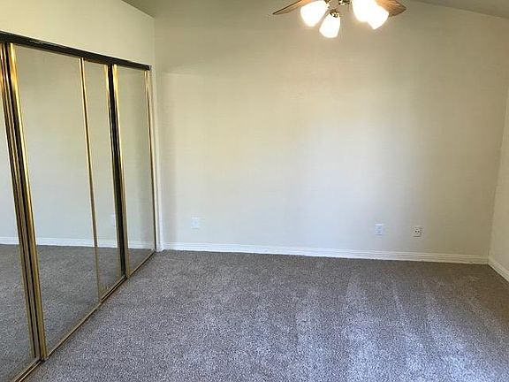 5th image of 2278 E Goshen Ave