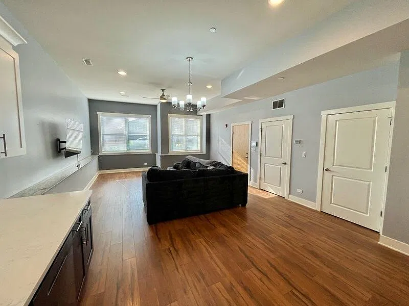 4531 Forest Ave — Photo 4
