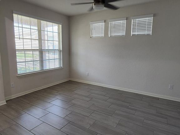 3rd image of 12926 Irvin Path