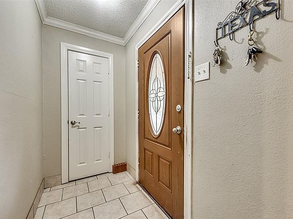 2nd image of 1221 Dearborn Dr